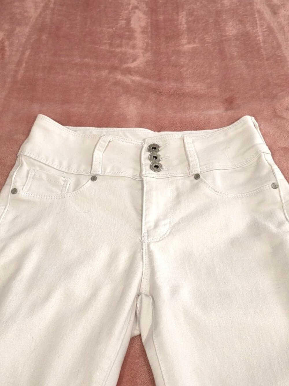 Blue Savvy Women’s White Skinny Jeans Slim Fit 3-Button Fly Pockets - Picture 3 of 8